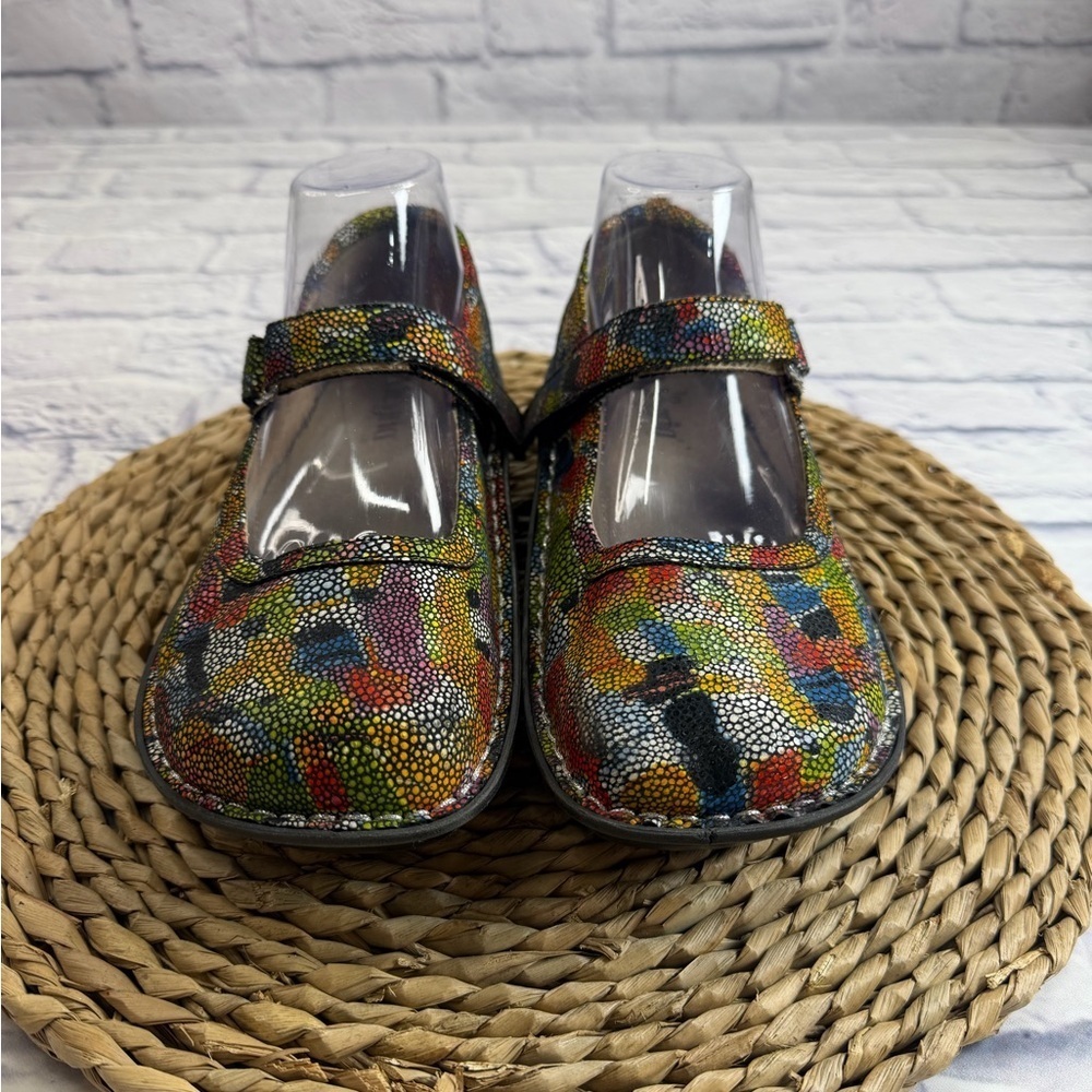 Alegria Colorful Women's Mary Jane’s. Size 8.5. Artsy.